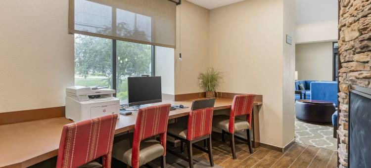 林肯东舒适套房酒店-购物区(Comfort Suites East Lincoln - Mall Area)图片