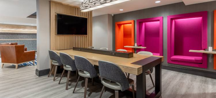 奥克兰市中心欢朋酒店(Hampton Inn Oakland Downtown-City Center)图片