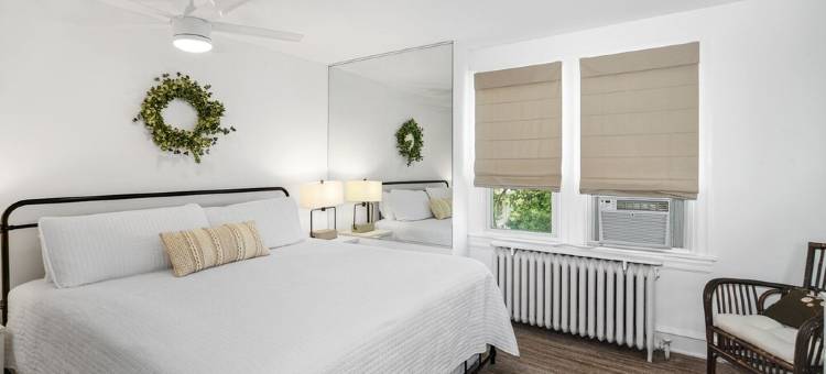 设计师海滨别墅, 距海滩仅数步 + 停车, 可住15人, 门廊 + 庭院(Sleeps 15, Designer Beach House w/ Yard + Porch, Steps to Beach + Parking)图片