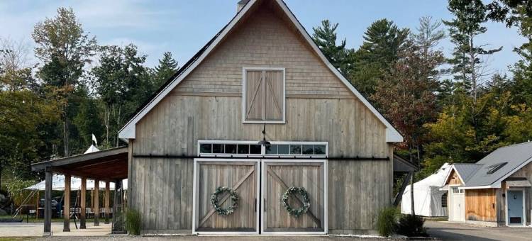 蓝莓之家-Sebago湖宽敞、家庭及宠物友好度假屋(The Blueberry House - Spacious, Family & Pet-Friendly Retreat near Sebago Lake)图片