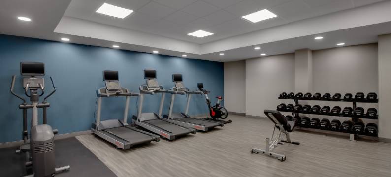 伯明翰科洛纳德路280号欢朋酒店(Hampton Inn Birmingham-Colonnade 280)图片