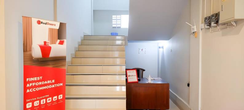 红多兹普拉斯酒店-近日惹市购物中心5号(RedDoorz Plus Near Jogja City Mall 5)图片