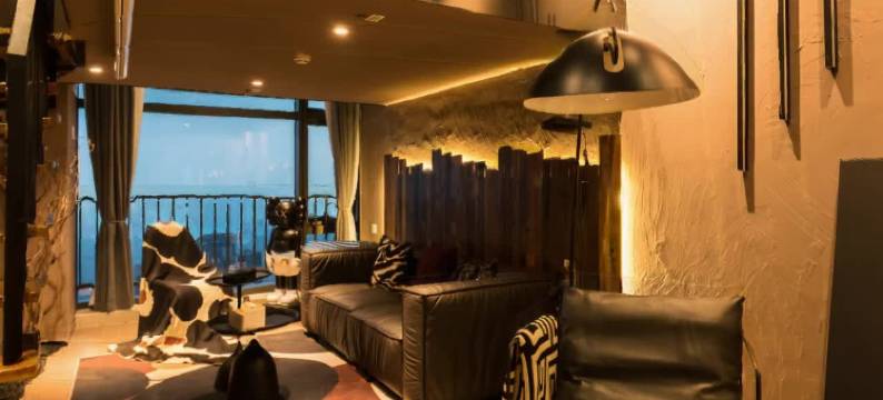 GS高空设计师自助酒店(成都人民北路店)图片