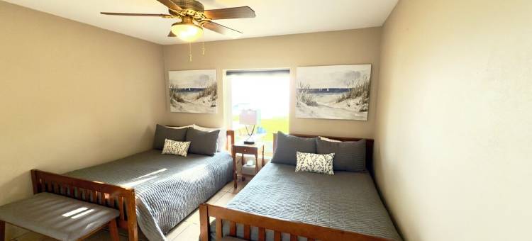 Baffin Bay Waterfront, Fishing图片