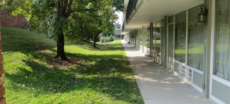 金斯波特阿美里科特酒店和会议中心(Americourt Extended Stays)图片