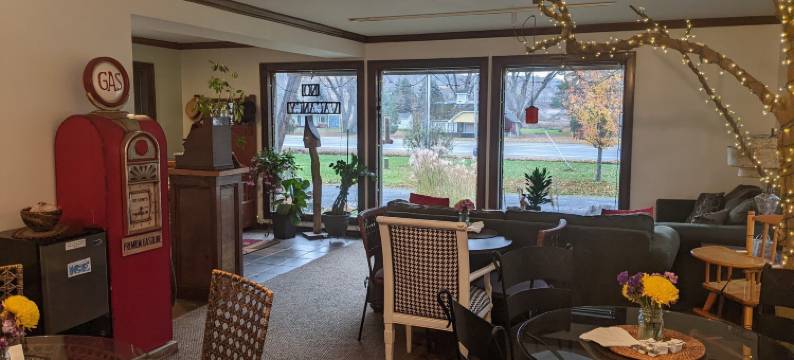 麦田鹰旅店(The Meadowlark Inn)图片