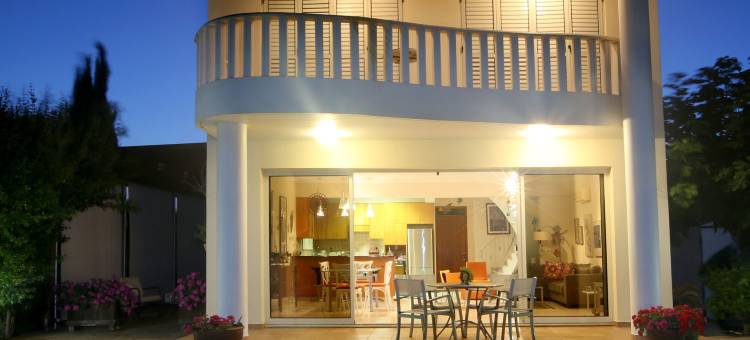 拉纳卡海滨别墅(Chelidonia Larnaca Seafront Villa)图片
