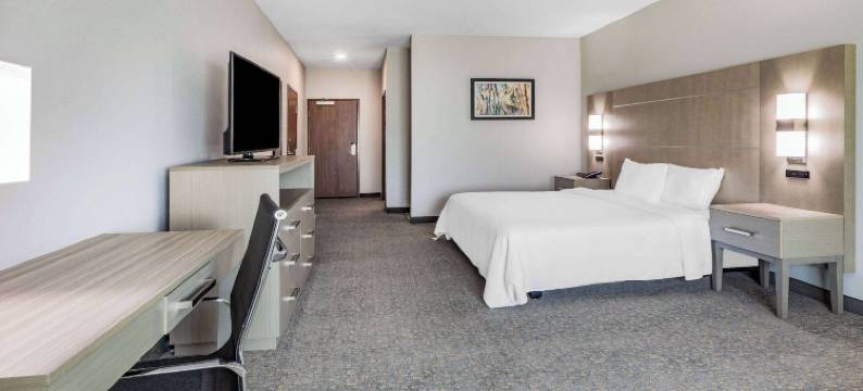 由温德姆提供的拉昆塔温德姆酒店套房杰克逊/开普吉拉多(La Quinta Inn & Suites by Wyndham Jackson/Cape Girardeau)图片