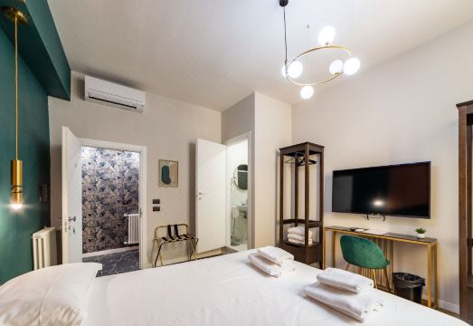 Room Eleven Hotel Overview