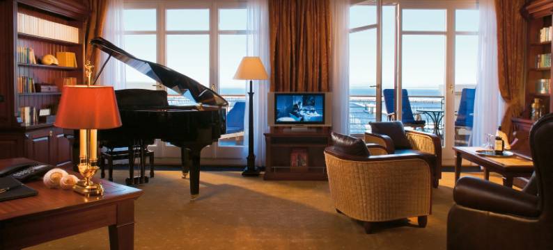 由高沙丘提王宫酒店(Yachthafenresidenz Hohe Düne)图片