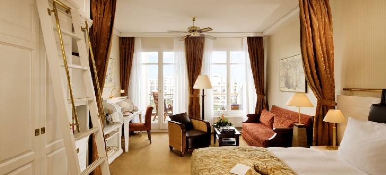 由高沙丘提王宫酒店(Yachthafenresidenz Hohe Düne)图片