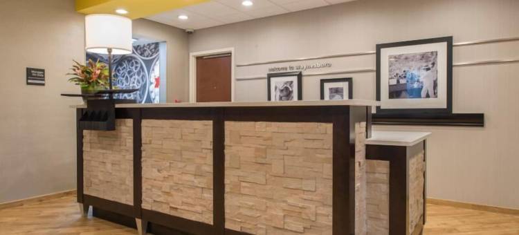希尔顿欢朋酒店-韦恩斯伯勒(Hampton Inn Waynesboro)图片