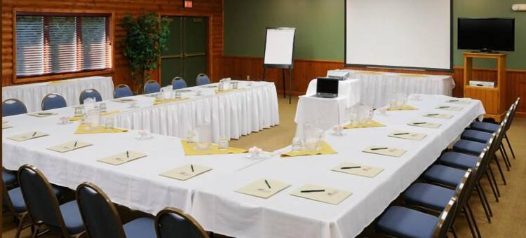 波因特套房酒店(The Pointe Hotel and Suites)图片