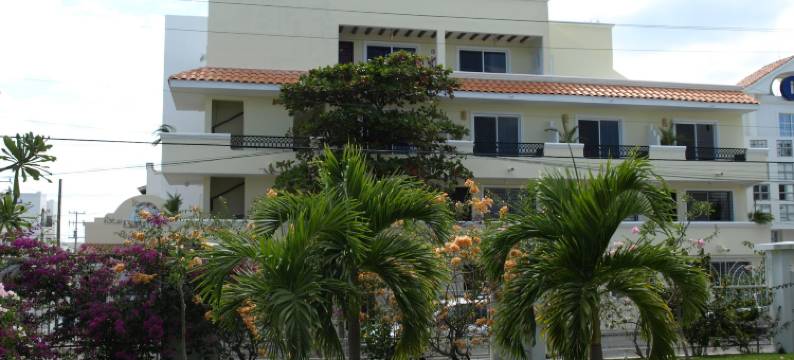 艾尔康帕纳里欧酒店(Hotel El Campanario Playa del Carmen)图片