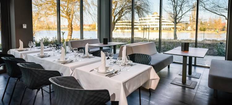 湖边贝斯特韦斯特优质酒店(Best Western Plus Lakeside Hotel)图片