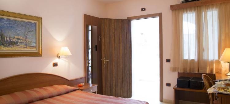 里帕花园酒店(Garden Hotel Ripa)图片