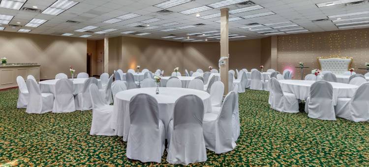 马格努森大酒店及会议中心(Magnuson Grand Hotel and Conference Center Tyler)图片