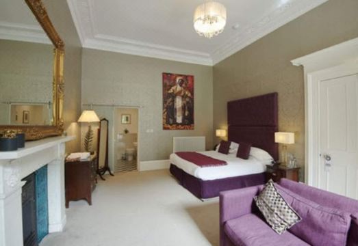 24 Royal Terrace Hotel Overview