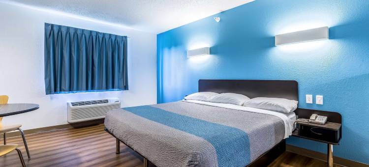 印第安纳波利斯品质套房酒店(Motel 6 Indianapolis, in - Southport)图片