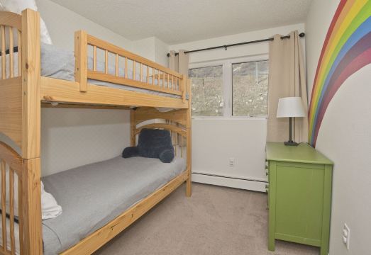 West Vail Riverfront Lodging, Colorado Hotel Overview