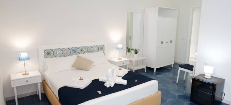 卡里尼芬答客房公寓酒店(Kalinifta Rooms Apartment)图片