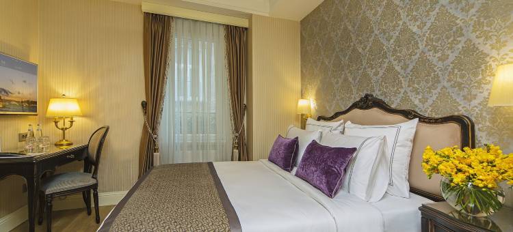 美罗迪巴格达利岩酒店(Meroddi Bagdatliyan Hotel)图片