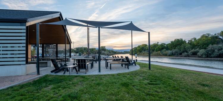 埃迪营地(Camp Eddy)图片