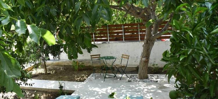 皮尔戈斯多彩开间，睡2人，停车场，WiFi，空调(Pirgos Colorful Studio Sleeps 2 Parking WiFi AC)图片