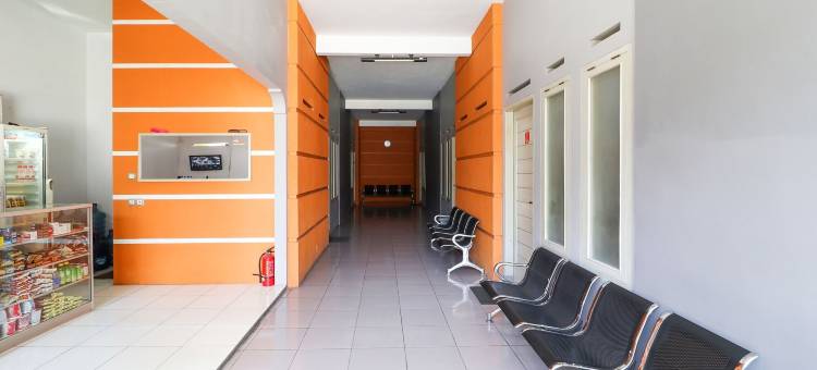 O 加鲁特酒店靠近塔罗贡广场(原维斯玛埃提加)(RedDoorz at Merdeka Street Garut)图片