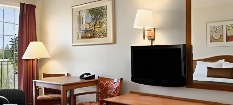 塔科机场华美达酒店(Ramada by Wyndham SeaTac Airport)图片