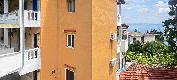 安德罗马切斯假日公寓酒店(Corfu Andromaches Holiday Apartments)图片