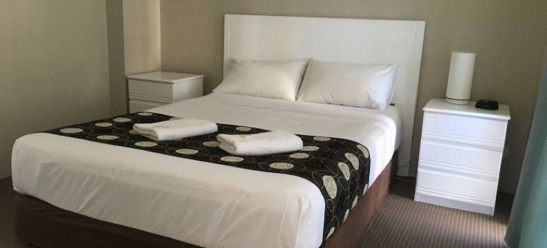 泰罗纳酒店(Burleigh Gardens)图片