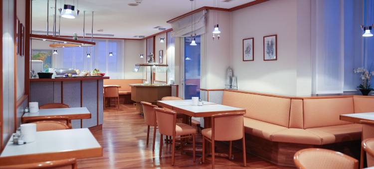 布劳贝瑞尔托酒店(Hotel Blaubeurer Tor)图片