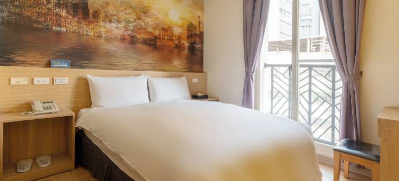 雀客快捷台中一中图片