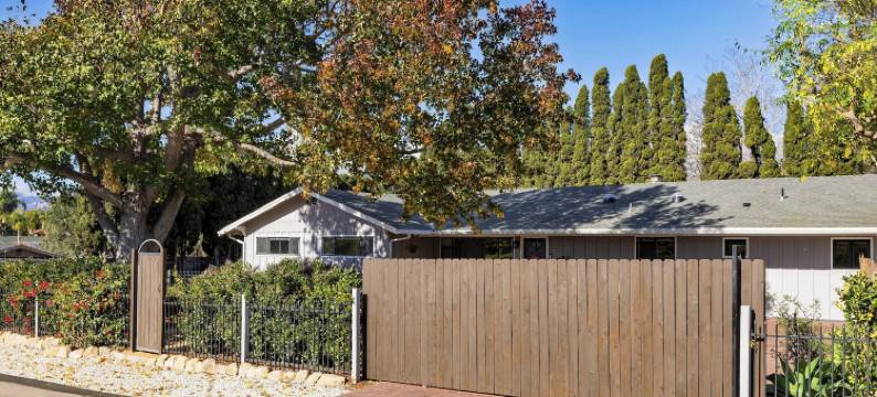 Avantstay蜂鸟天堂宠物友好, 靠近海滩, 大院子+热水浴缸(Hummingbird Haven by Avantstay Dog-friendly, Near the Beach, Huge Yard+hot Tub)图片