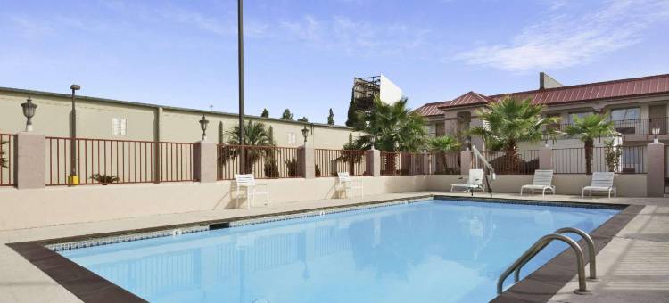 巴吞鲁日-I-12速8酒店(Super 8 by Wyndham Baton Rouge/I-12)图片