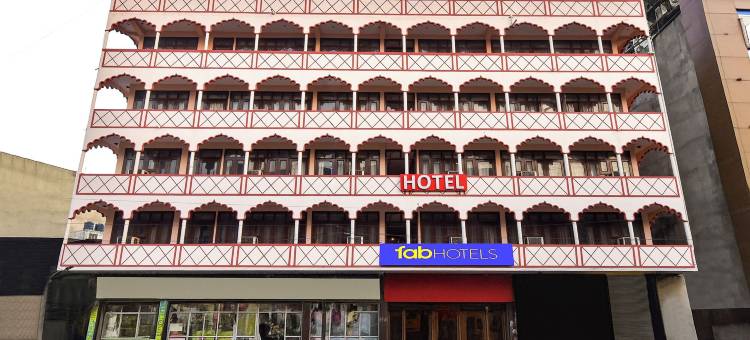 Fabhotel 贾伊曼加尔宫(FabHotel Jai Mangal Palace - Sindhi Camp Bus Stand, Jaipur Railway Station,Sindhicamp Metro Station)图片