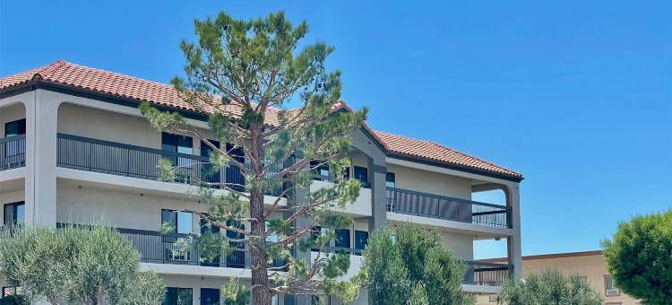 加利福尼亚巴斯托 - I15 及伦伍德路 6 号汽车旅馆(Motel 6 Barstow, CA - I15 and Lenwood Road)图片