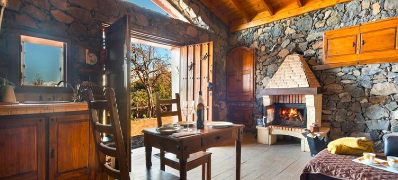 Holiday Home in Tenerife with Private Garden图片