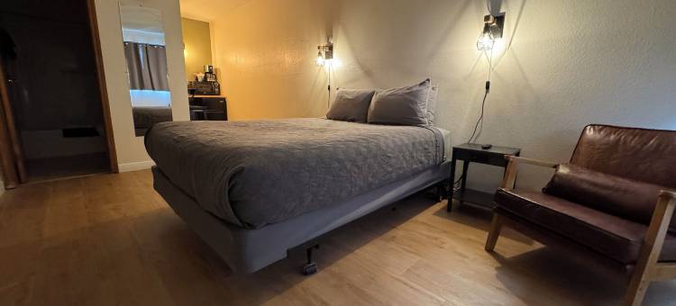 先锋汽车旅馆(The Pioneer Motel)图片