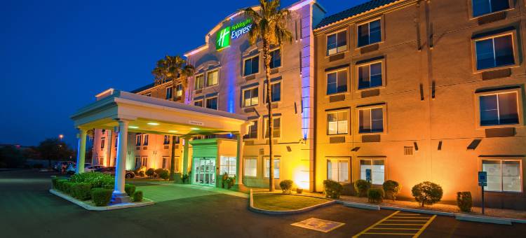 Holiday Inn Express 皮奥里亚北 - 格伦代尔(Holiday Inn Express PEORIA NORTH - GLENDALE by IHG)图片