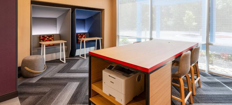 Tru by Hilton Commerce图片