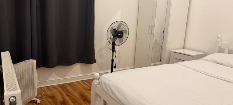 OYO的雷恩旅馆，伦敦斯特拉特福(Rayan's Lodge Stratford London by OYO)图片