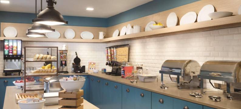 劳伦斯丽怡酒店(Country Inn & Suites by Radisson, Lawrence, KS)图片