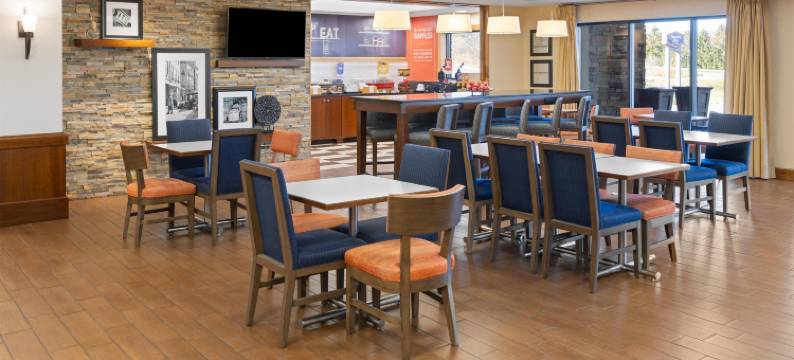 希尔顿欢朋酒店-弗罗斯特堡(Hampton Inn Frostburg)图片