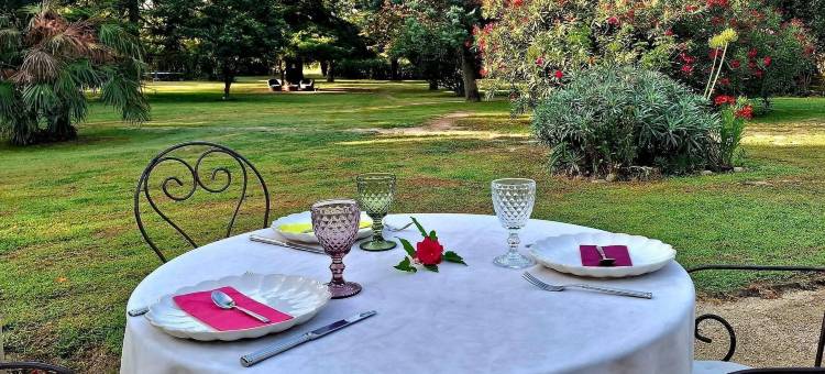 罗德庄园(Domaine de Rhodes - 5 Chambres et 7 Locations de Vacances)图片