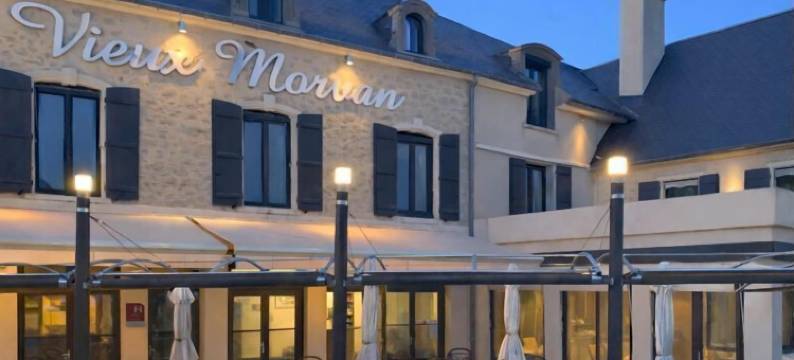 古老玛翁之家酒店(Logis Hôtel-Restaurant Au Vieux Morvan, au cœur de la Bourgogne, Piscine & Spa, Hôtel Climatisé)图片