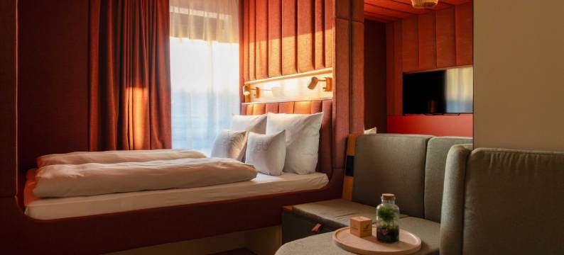 茧特蕾西恩维泽(Cocoon Theresienwiese)图片