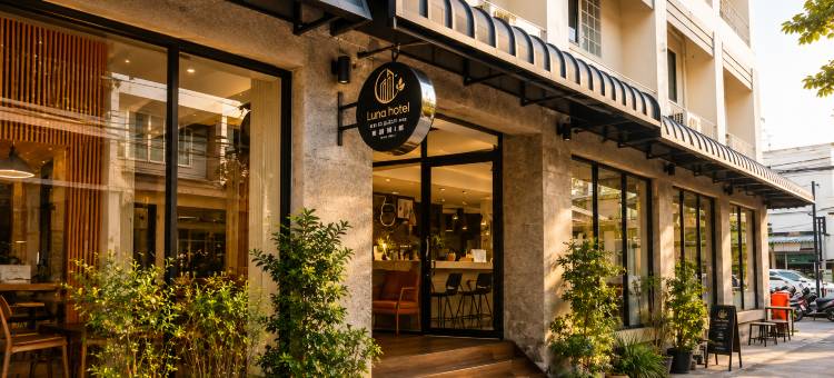 芭堤雅 O Luna 酒店精选系列(Collection O Luna Hotel Pattaya)图片