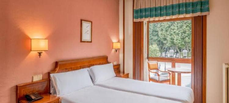 希洪中心贝戈尼亚住宿加早餐酒店(B&B HOTEL Gijón Centro Begoña)图片
